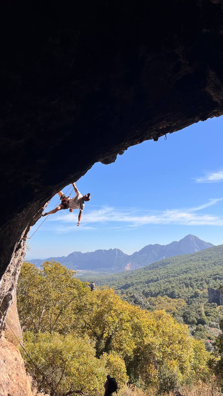 Тимур Муратов